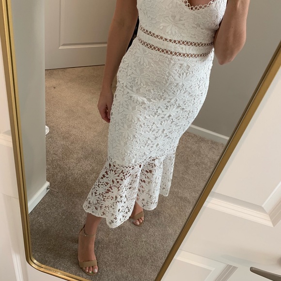 White lace dress - Picture 3 of 4